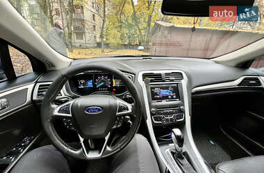 Седан Ford Fusion 2015 в  фото 14 Седан Ford Fusion 2015 в