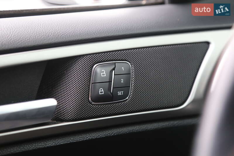 Седан Ford Fusion 2016 в Киеве