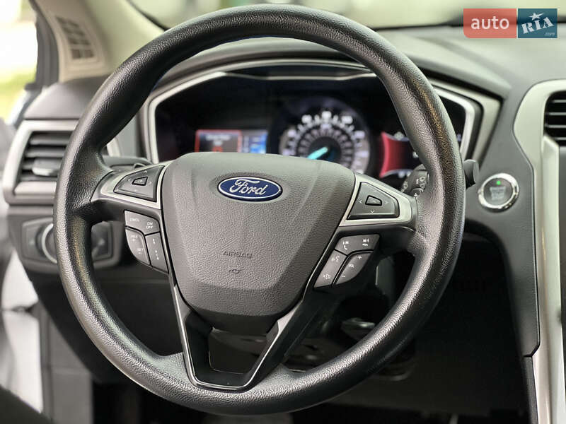 Седан Ford Fusion 2019 в Киеве