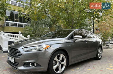 Седан Ford Fusion 2013 в Одесі