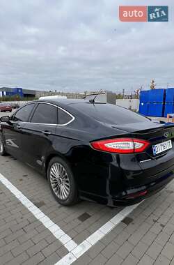 Седан Ford Fusion 2014 в 