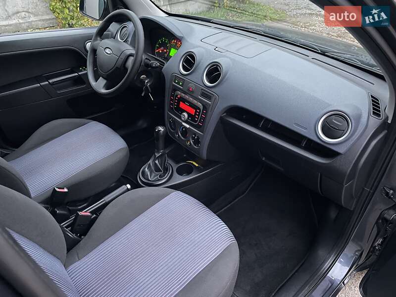 Хетчбек Ford Fusion 2008 в Вінниці