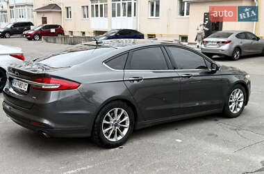 Седан Ford Fusion 2016 в 