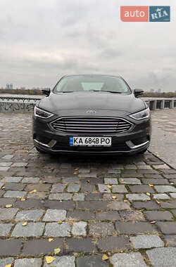 Седан Ford Fusion 2018 в  Седан Ford Fusion 2018 в
