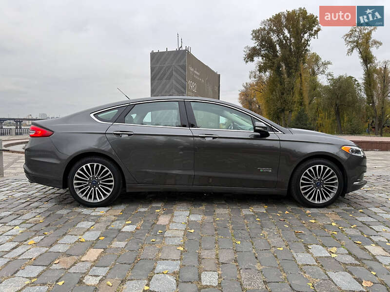 Седан Ford Fusion 2018 в Киеве