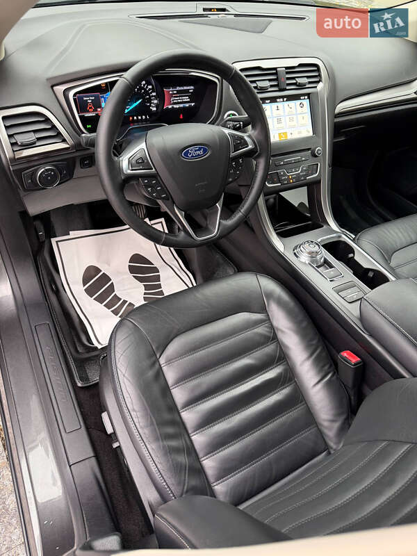 Седан Ford Fusion 2018 в Киеве