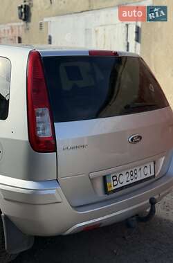 Хэтчбек Ford Fusion 2010 в 