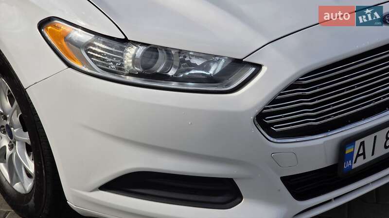Седан Ford Fusion 2015 в Києві