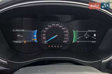 Седан Ford Fusion 2015 в  фото 26 Седан Ford Fusion 2015 в