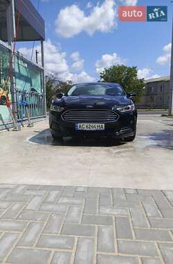 Седан Ford Fusion 2015 в Старій Вижівці