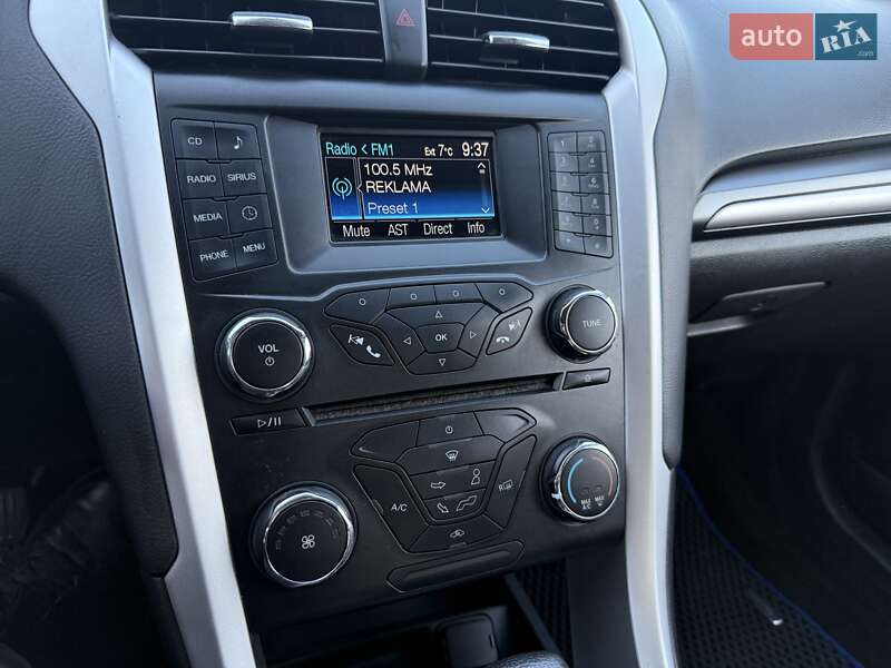 Седан Ford Fusion 2013 в Шептицькому