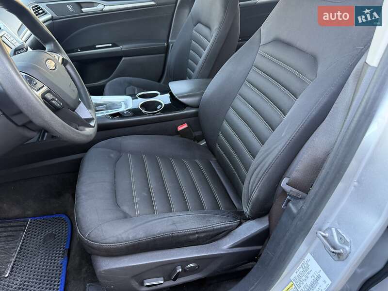 Седан Ford Fusion 2013 в Шептицькому