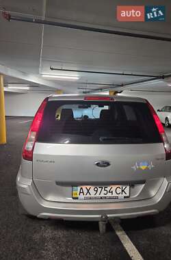 Хэтчбек Ford Fusion 2011 в Харькове