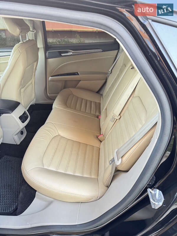 Седан Ford Fusion 2016 в Хмельницком