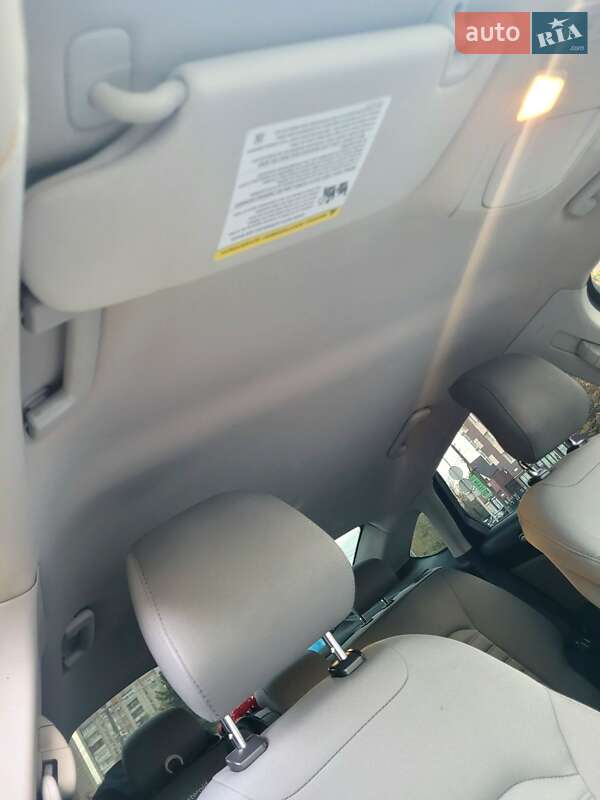 Седан Ford Fusion 2014 в Львове фото 25 Седан Ford Fusion 2014 в Львове