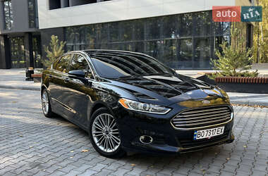 Седан Ford Fusion 2013 в 