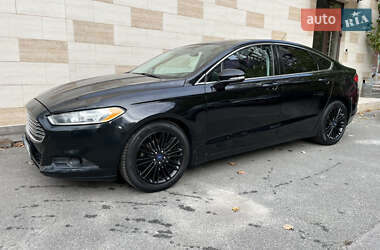 Седан Ford Fusion 2015 в  фото 3 Седан Ford Fusion 2015 в