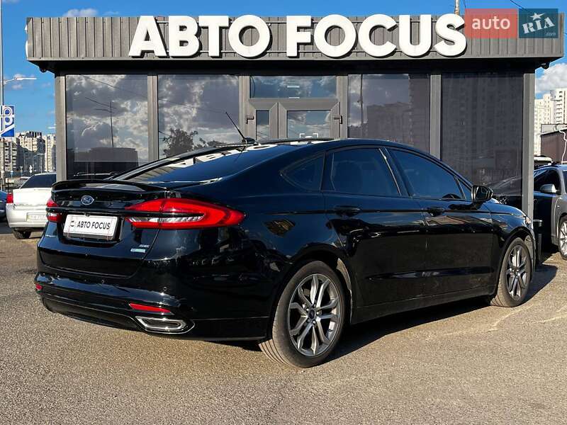 Седан Ford Fusion 2016 в Киеве