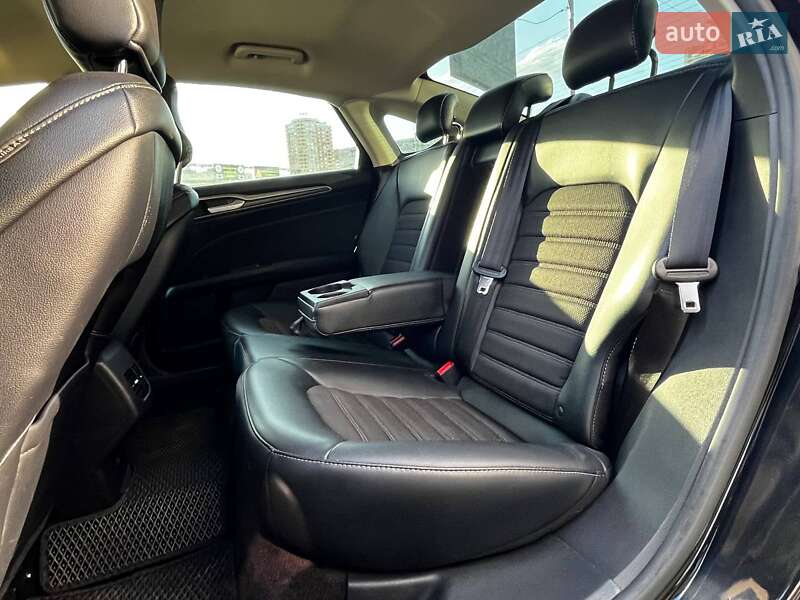 Седан Ford Fusion 2016 в Киеве