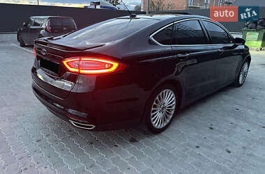 Седан Ford Fusion 2015 в Львове