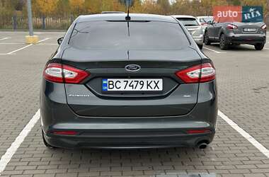 Седан Ford Fusion 2014 в 