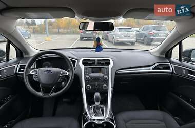 Седан Ford Fusion 2014 в 