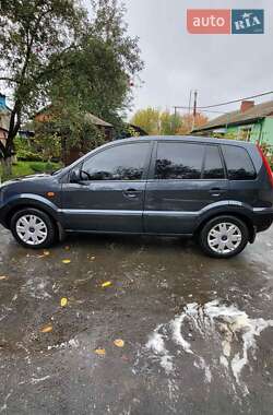 Хэтчбек Ford Fusion 2010 в Сумах Хэтчбек Ford Fusion 2010 в Сумах