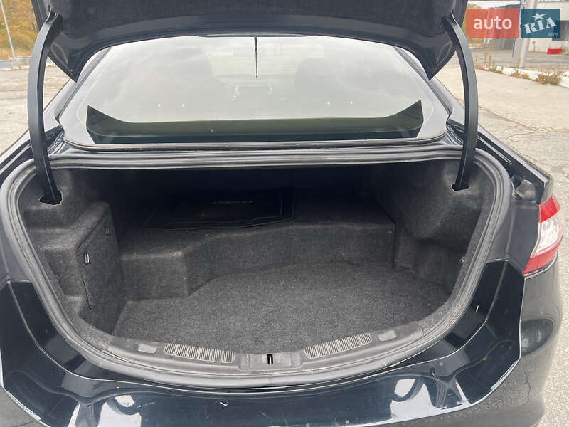 Седан Ford Fusion 2013 в Дніпрі