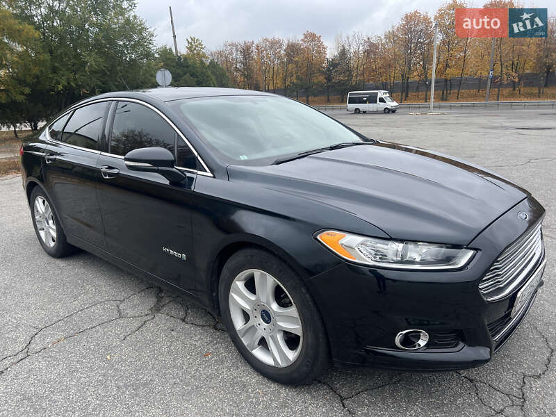 Седан Ford Fusion 2013 в Дніпрі