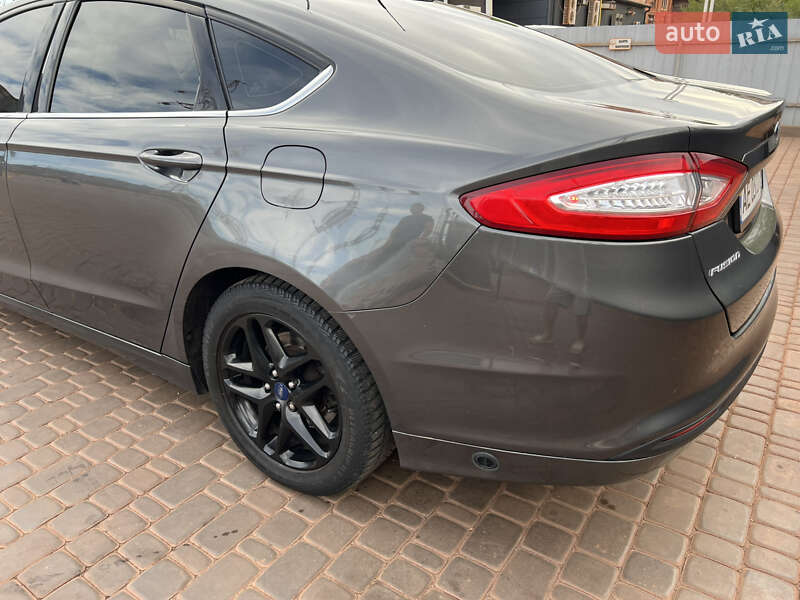 Седан Ford Fusion 2016 в Кривом Роге