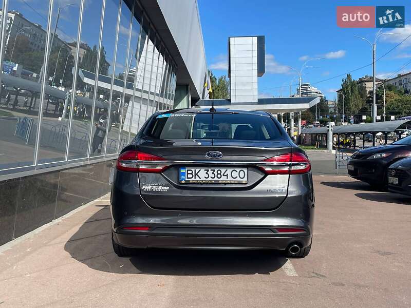 Седан Ford Fusion 2017 в Києві