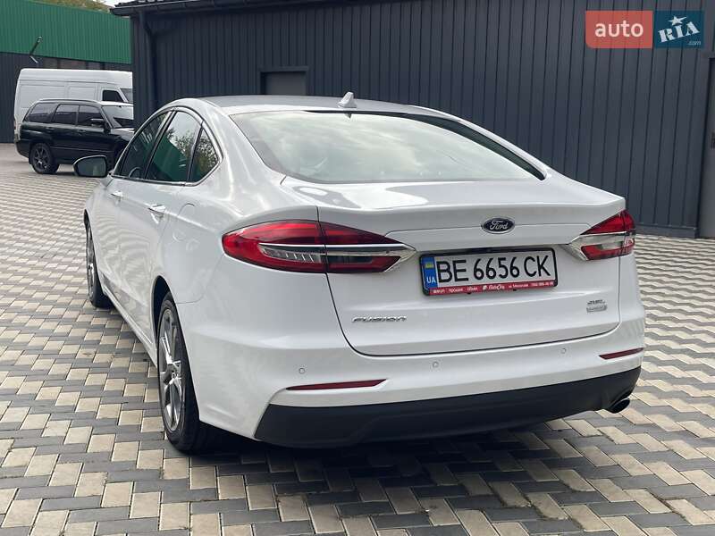 Седан Ford Fusion 2018 в Миколаєві