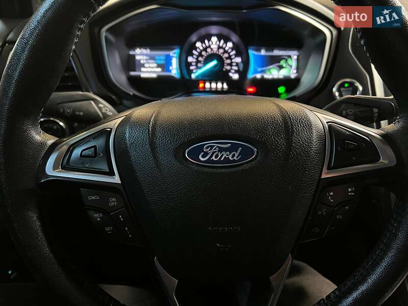 Седан Ford Fusion 2019 в Запорожье