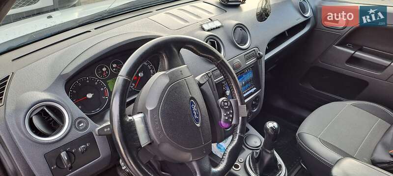 Хэтчбек Ford Fusion 2012 в Львове
