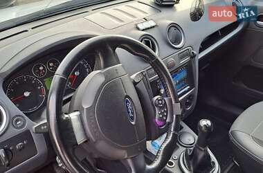Хетчбек Ford Fusion 2012 в  фото 5 Хетчбек Ford Fusion 2012 в