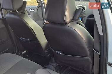 Хетчбек Ford Fusion 2012 в  фото 9 Хетчбек Ford Fusion 2012 в