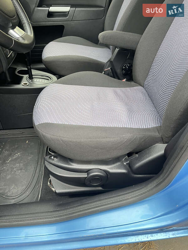 Хетчбек Ford Fusion 2010 в Сарнах фото 11 Хетчбек Ford Fusion 2010 в Сарнах