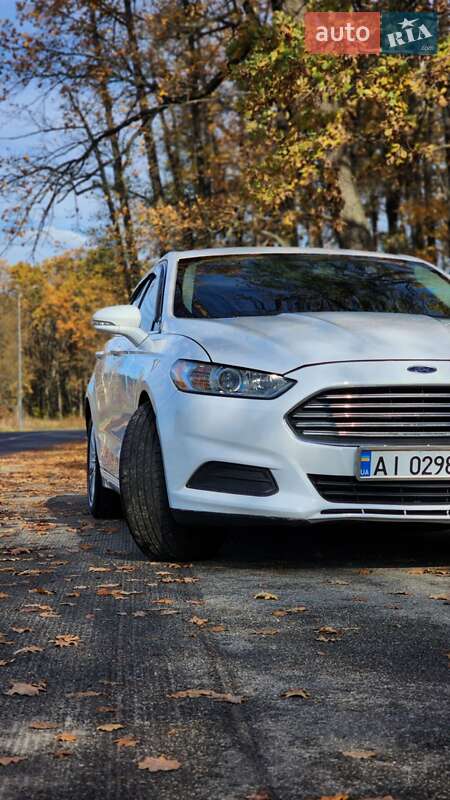 Седан Ford Fusion 2014 в Киеве фото 3 Седан Ford Fusion 2014 в Киеве