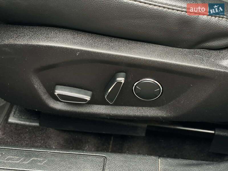 Седан Ford Fusion 2017 в Дніпрі фото 13 Седан Ford Fusion 2017 в Дніпрі