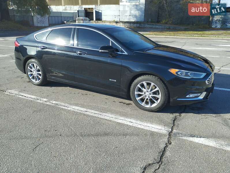 Седан Ford Fusion 2017 в Полтаві