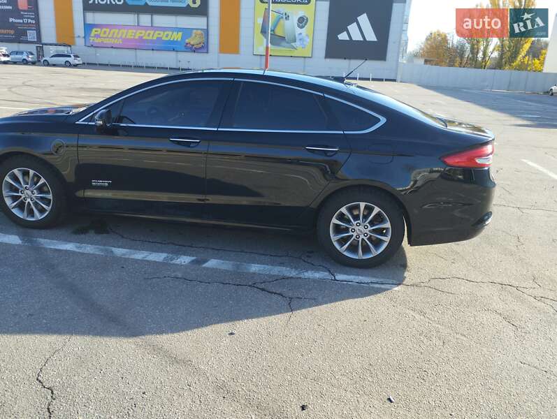 Седан Ford Fusion 2017 в Полтаві
