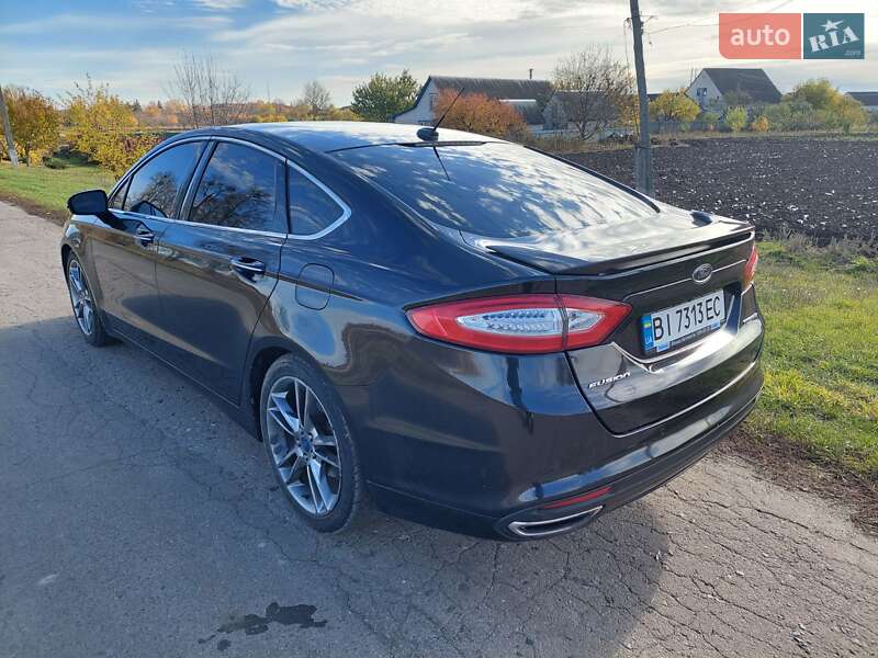 Седан Ford Fusion 2013 в Зенькове
