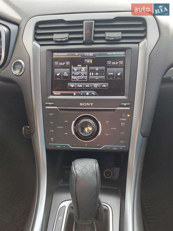 Седан Ford Fusion 2013 в Зенькове