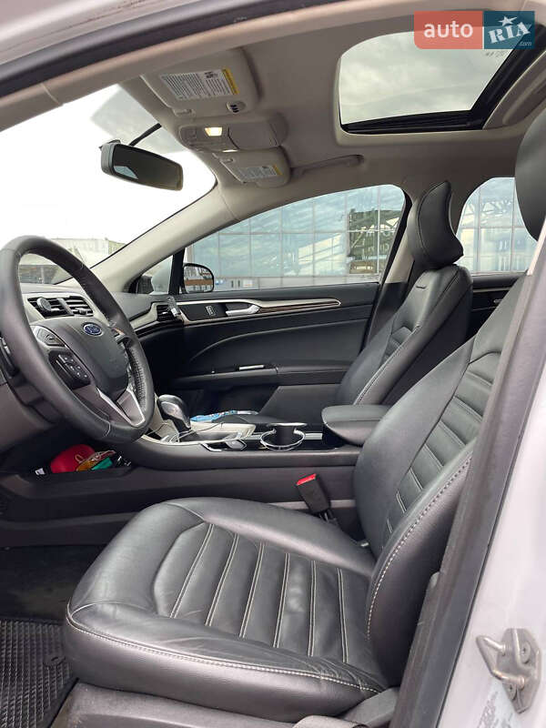 Седан Ford Fusion 2016 в Києві