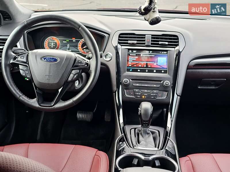 Седан Ford Fusion 2015 в Києві