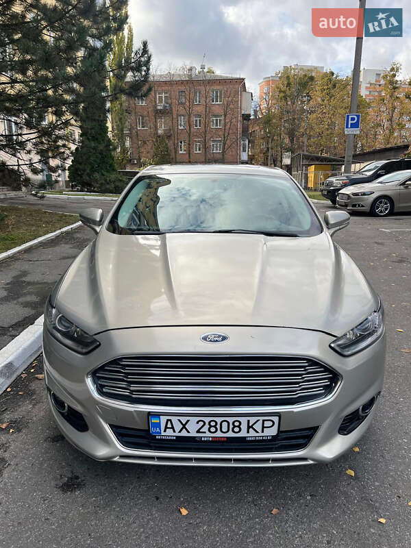 Седан Ford Fusion 2015 в Харкові