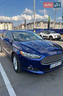 Седан Ford Fusion 2015 в Ужгороде