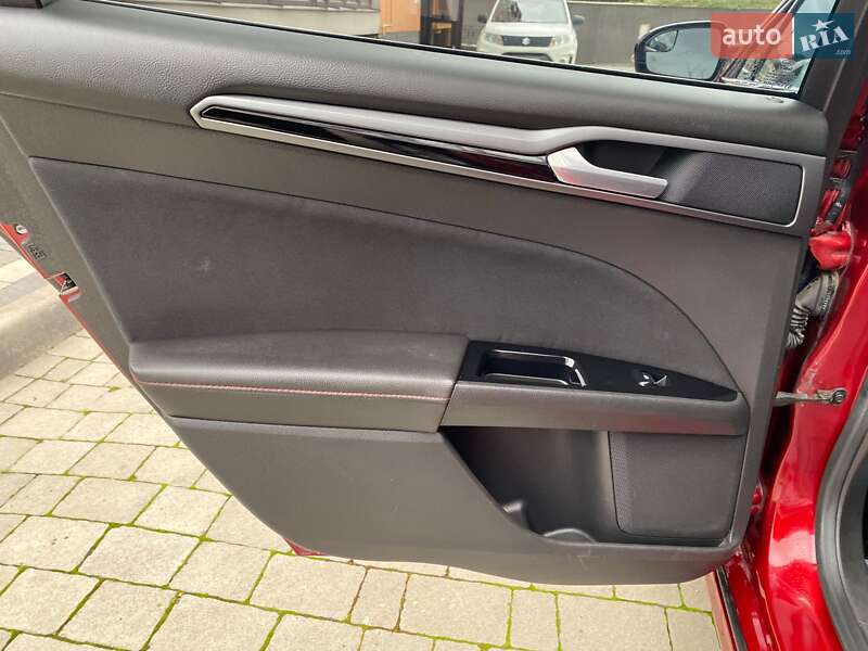 Седан Ford Fusion 2015 в Ивано-Франковске