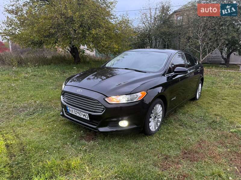 Седан Ford Fusion 2014 в Харькове
