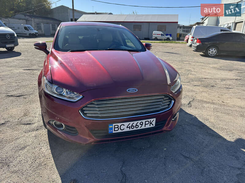 Седан Ford Fusion 2013 в Львове